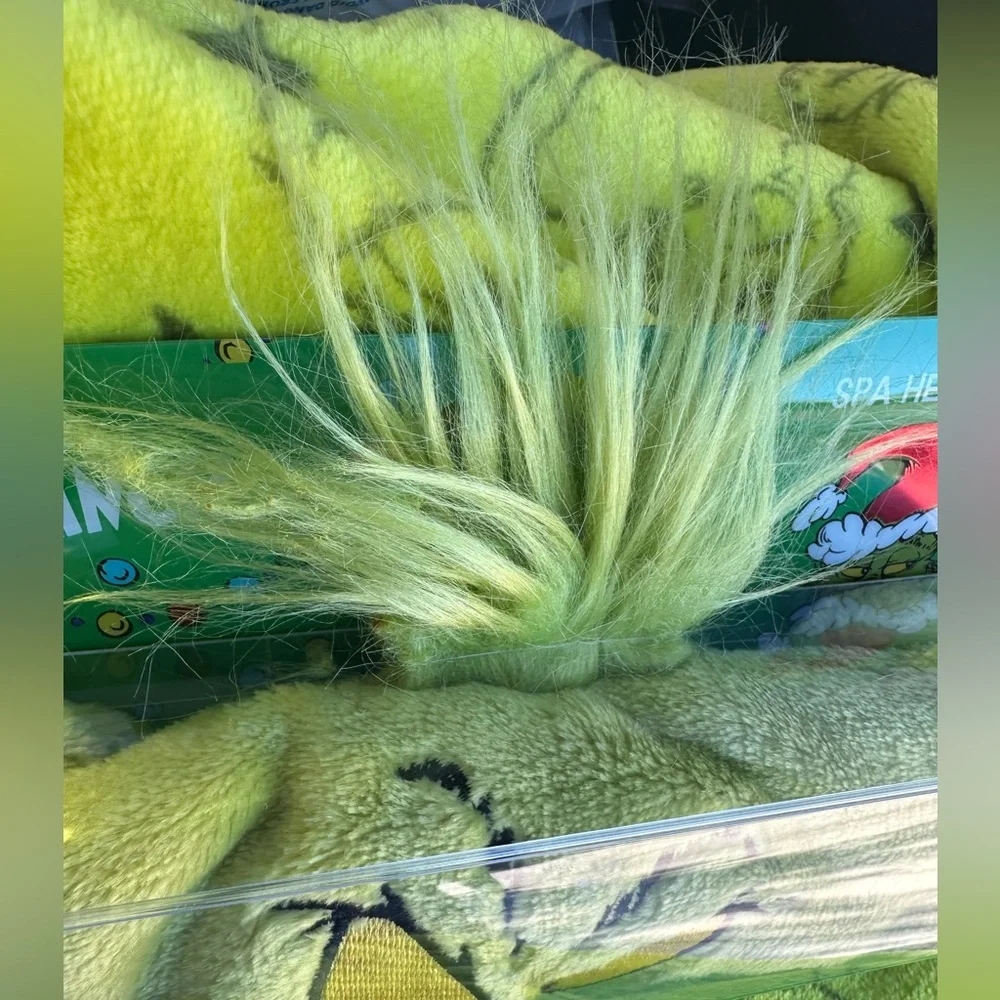 The‎ Grinch Spa Headband NWT